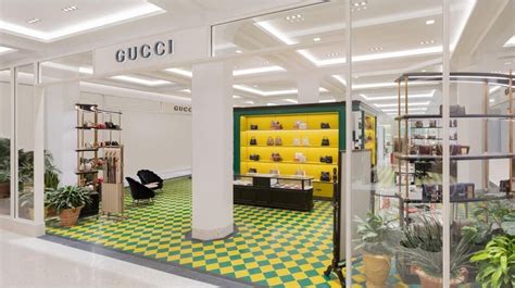 holt renfrew gucci|Gucci montreal outlet center.